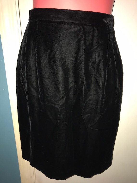 Vintage Velvet Talbots Skirt. Black Velvet Skirt.… - image 1