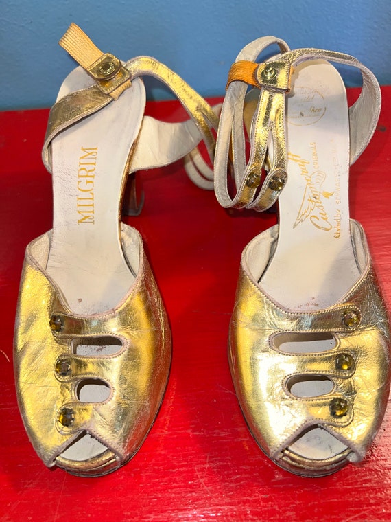 Vintage 1960’s Gold Disco Heels . Metallic Gold S… - image 5