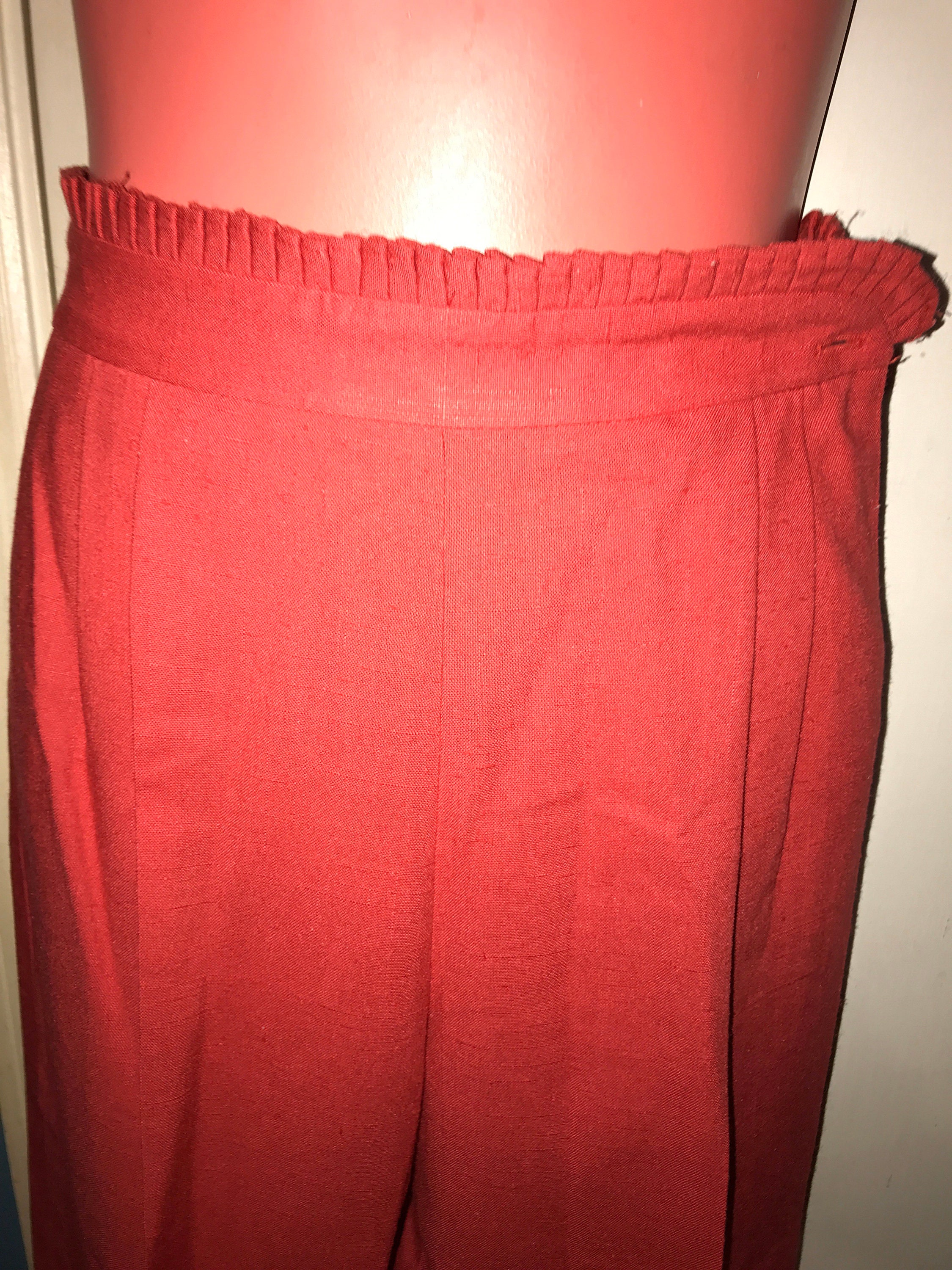 red rose pants