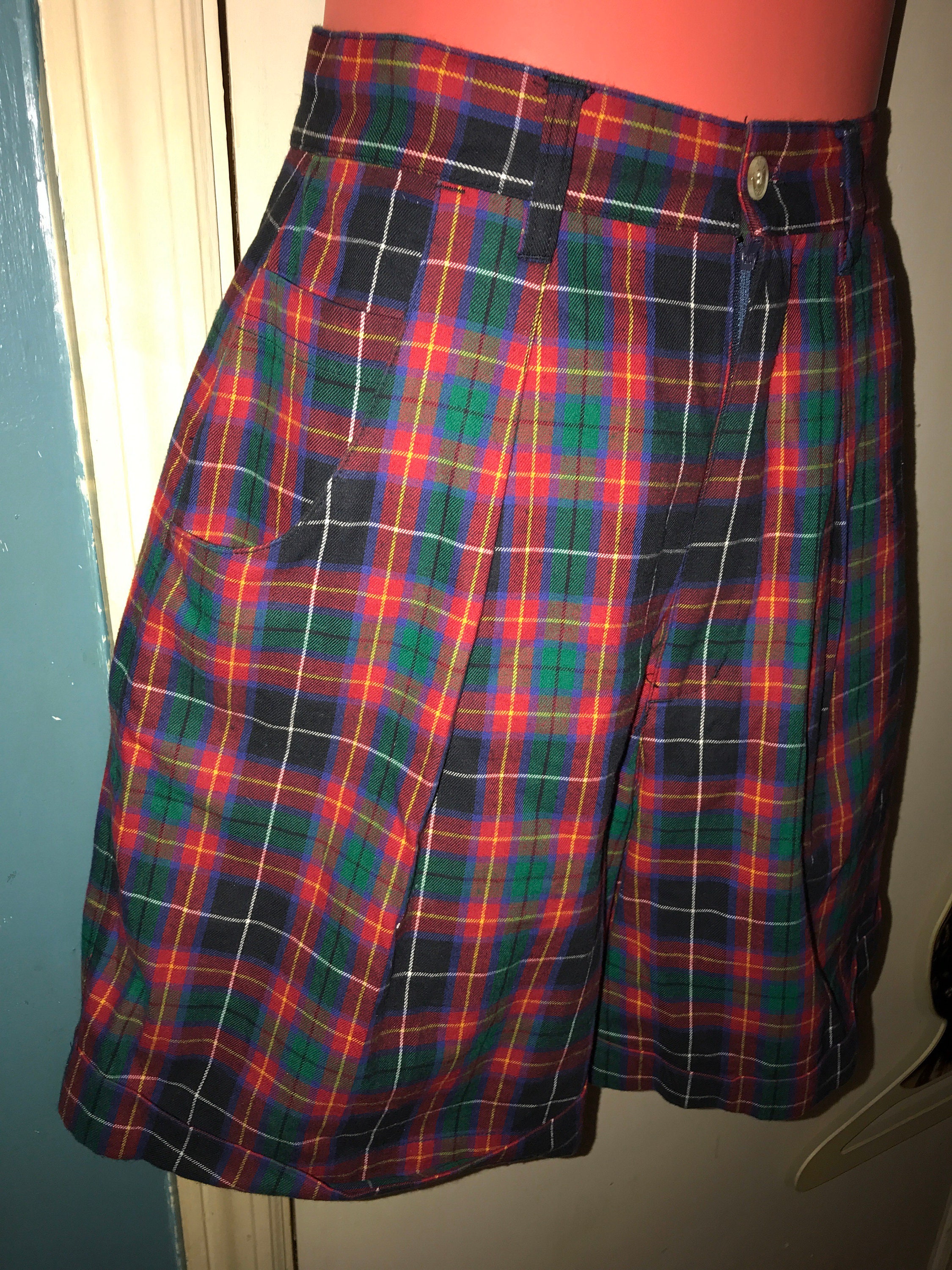 Vintage Red Plaid Shorts. Size 6