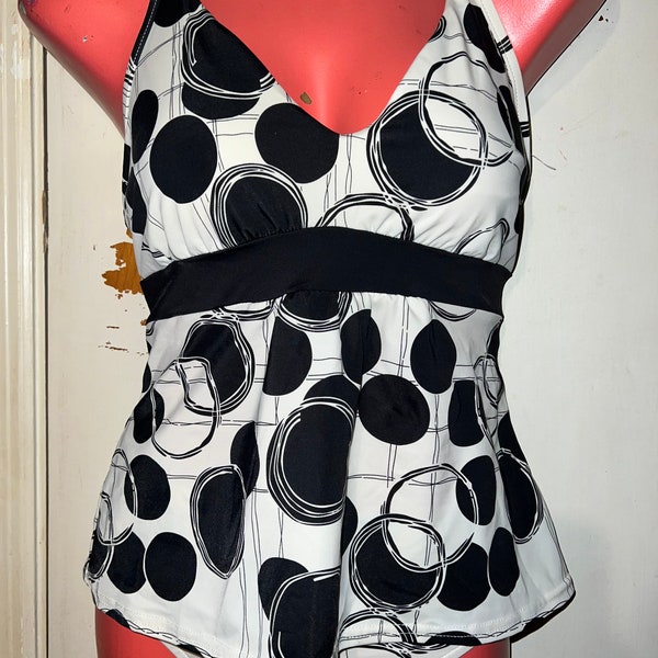 Vintage Black and White Tankini Swimsuit. White With Black Circles Tank Style Swimsuit. Very Cute Two Piece Bathing Suit. Size 6