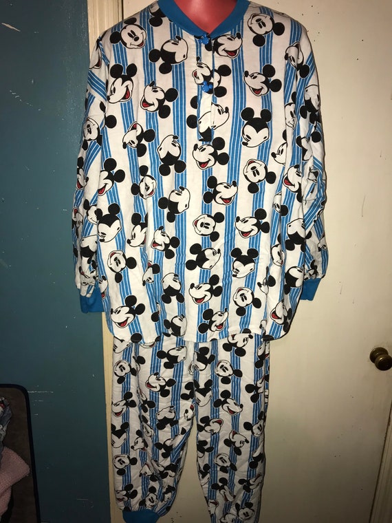 Vintage 1980’s Mickey & Company Pajamas. Mickey Mouse Pajamas. Too Cute Mickey Mouse Flannel PJ's. Size Extra Large