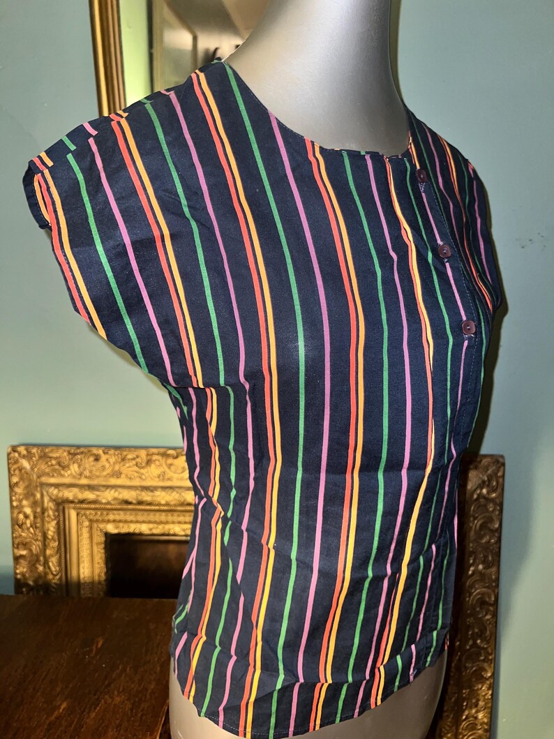 Vintage Women’s 1970’s Blue Sleeveless Striped Shirt. Coloful, EZ Street, CA Size M image 3
