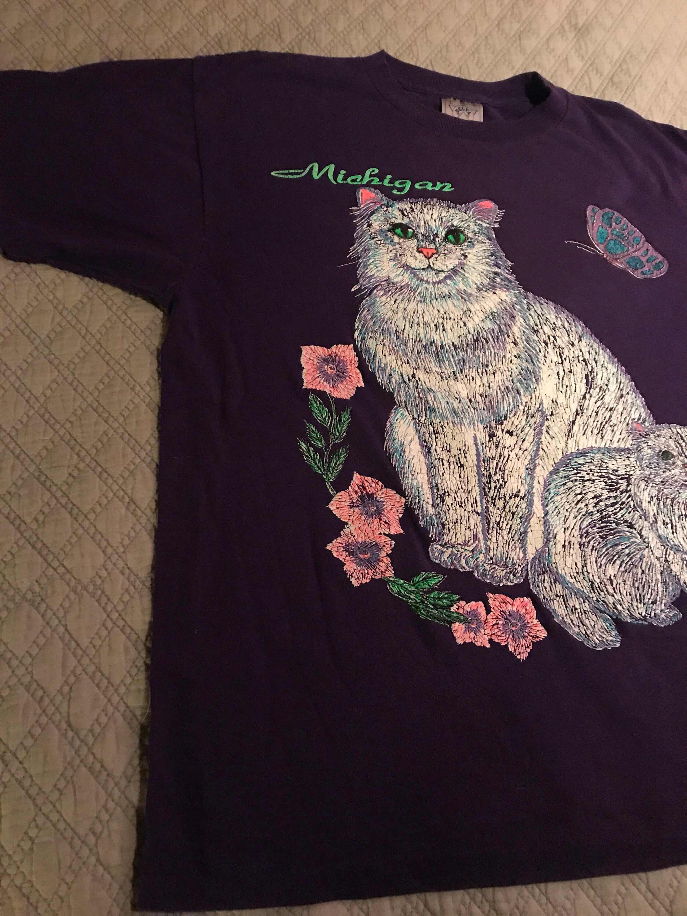 Vintage Cat Tshirt. Woman's Kitty Cat Tshirt. Michigan Cat Tshirt. Michican Cat Souvenir Tshirt.