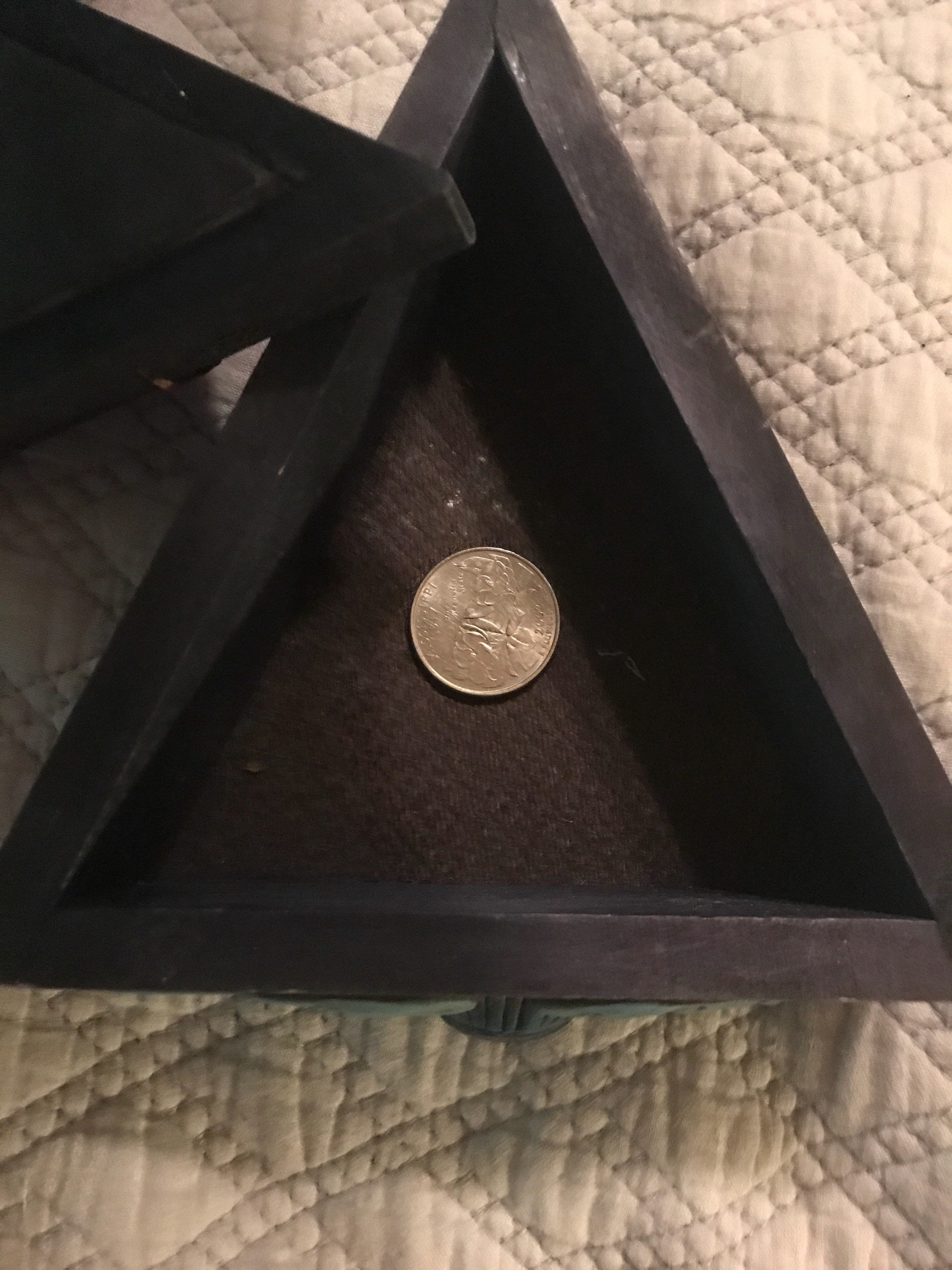 Vintage Costa Rica Box. Box. Triangle Box. Costa Rica Box. Costa Rica