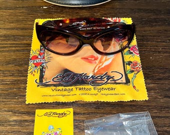 Vintage Y2K UNISEX Ed Hardy Sunglasses / Ed Hardy Glasses  display picture 3