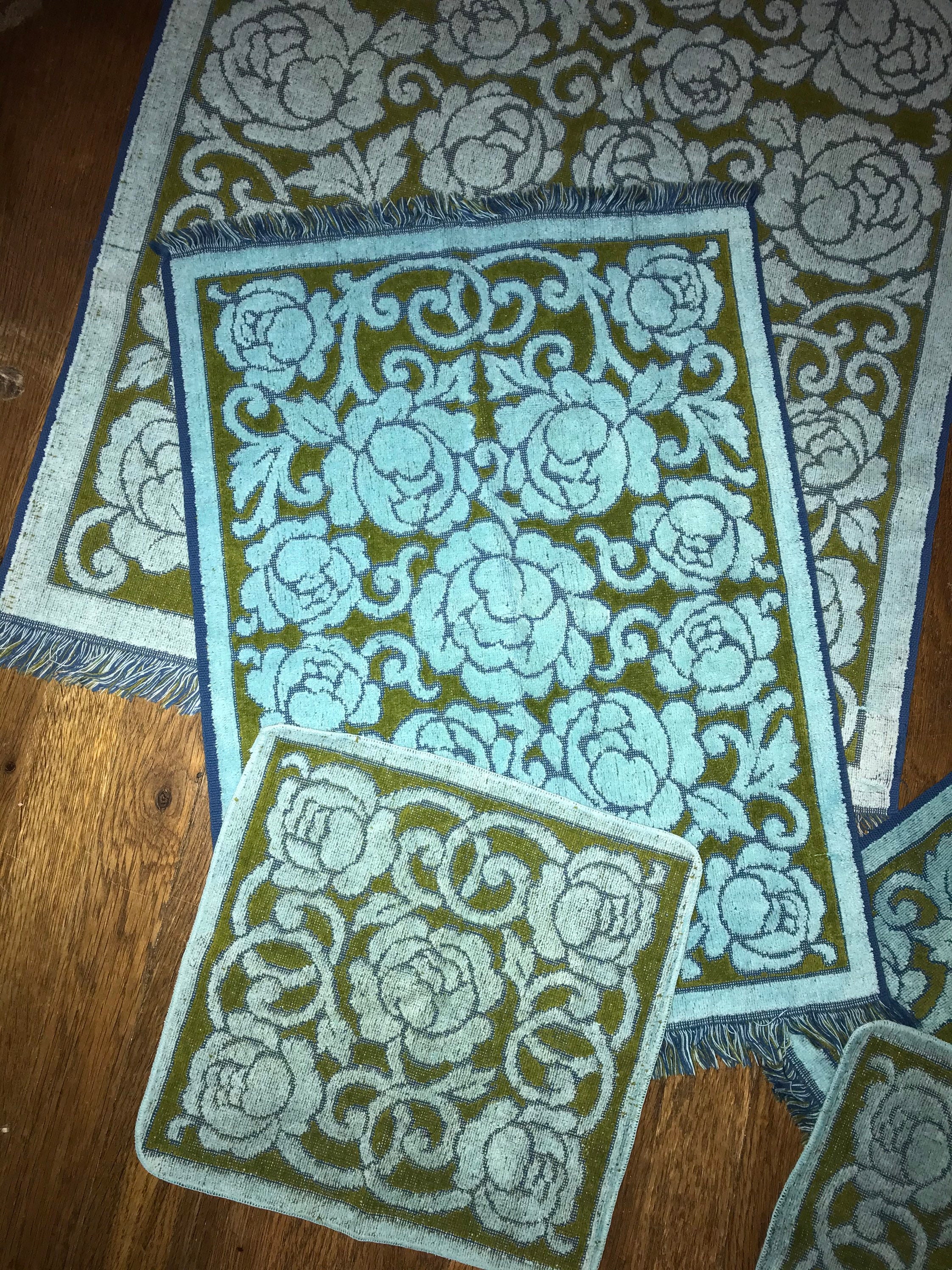 Vintage Fieldcrest Towel Set. Avocado Green and Blue Towels. Set
