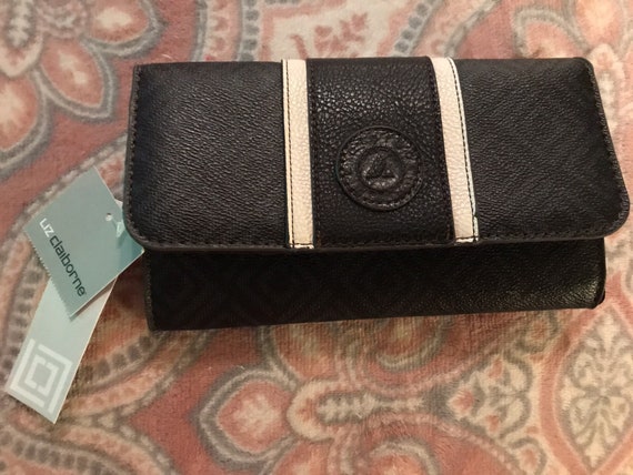 liz claiborne clutch wallet