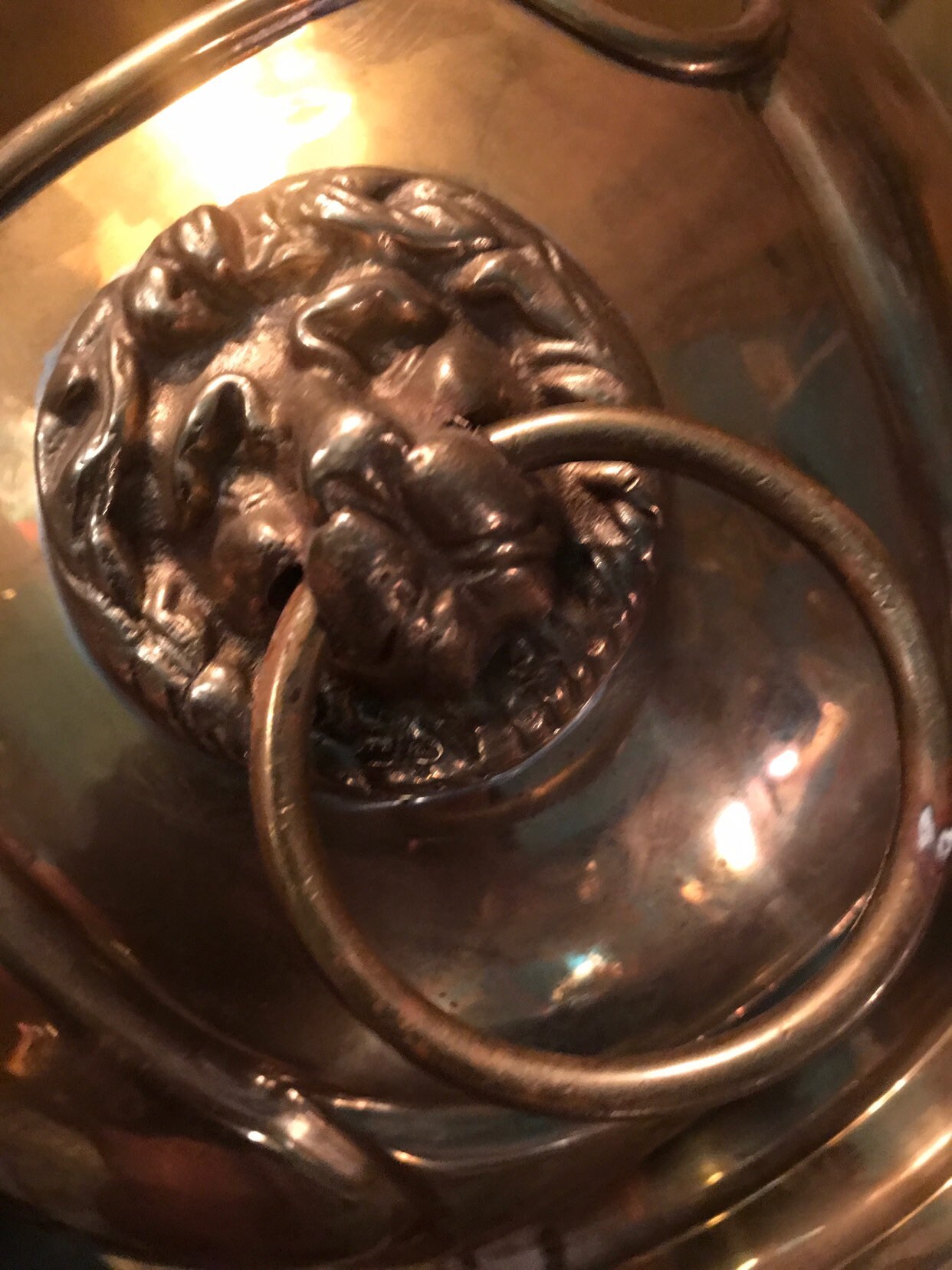 Vintage Large Decorative Brass Bowl. Vintage Brass Lion Head Handle Bowl. Lions Head Brass