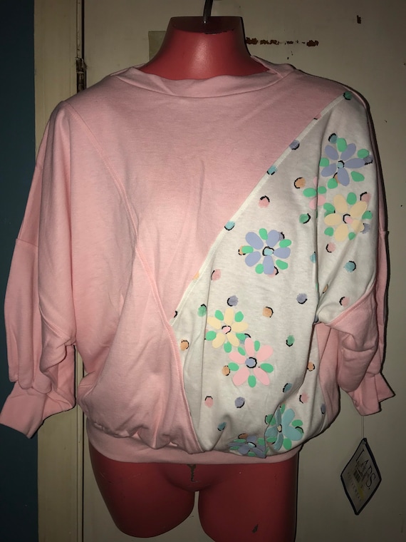 Vintage 80's Pink Pastel Floral Laps Shirt. Pink and White Floral Shirt. 80's USA Laps Shirt. NWT Shirt. Size Large Petites. Movie Costume