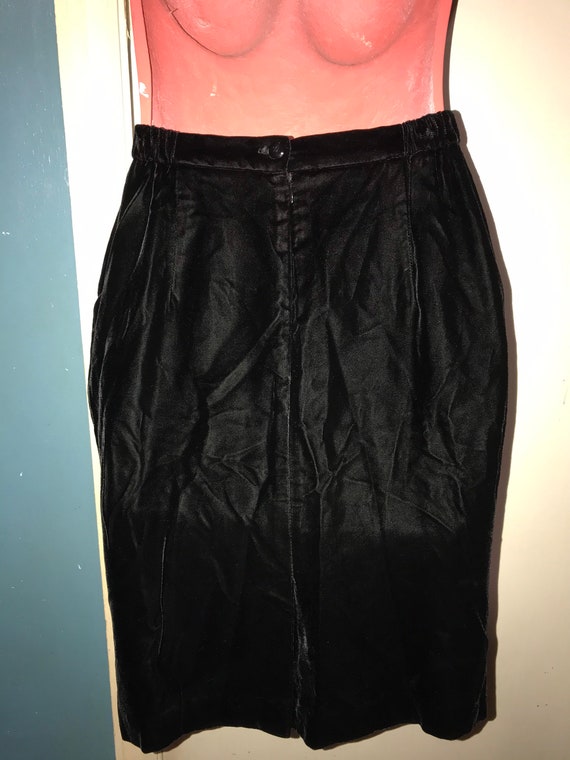 Vintage Velvet Talbots Skirt. Black Velvet Skirt.… - image 4