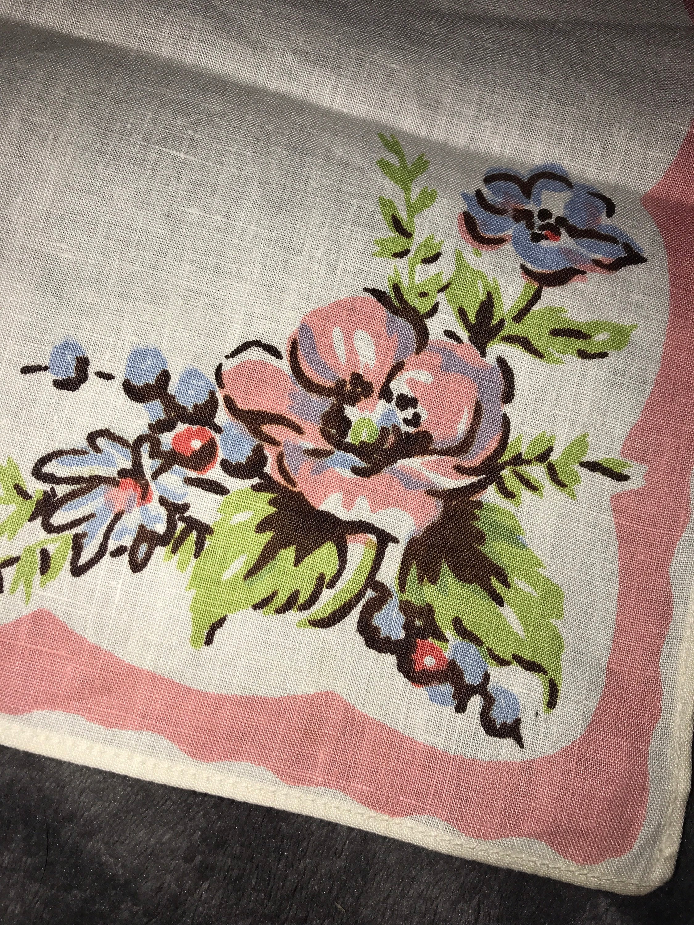 Vintage Floral Napkins. Set of Eight Yellow Floral Cloth Dinner Napkins