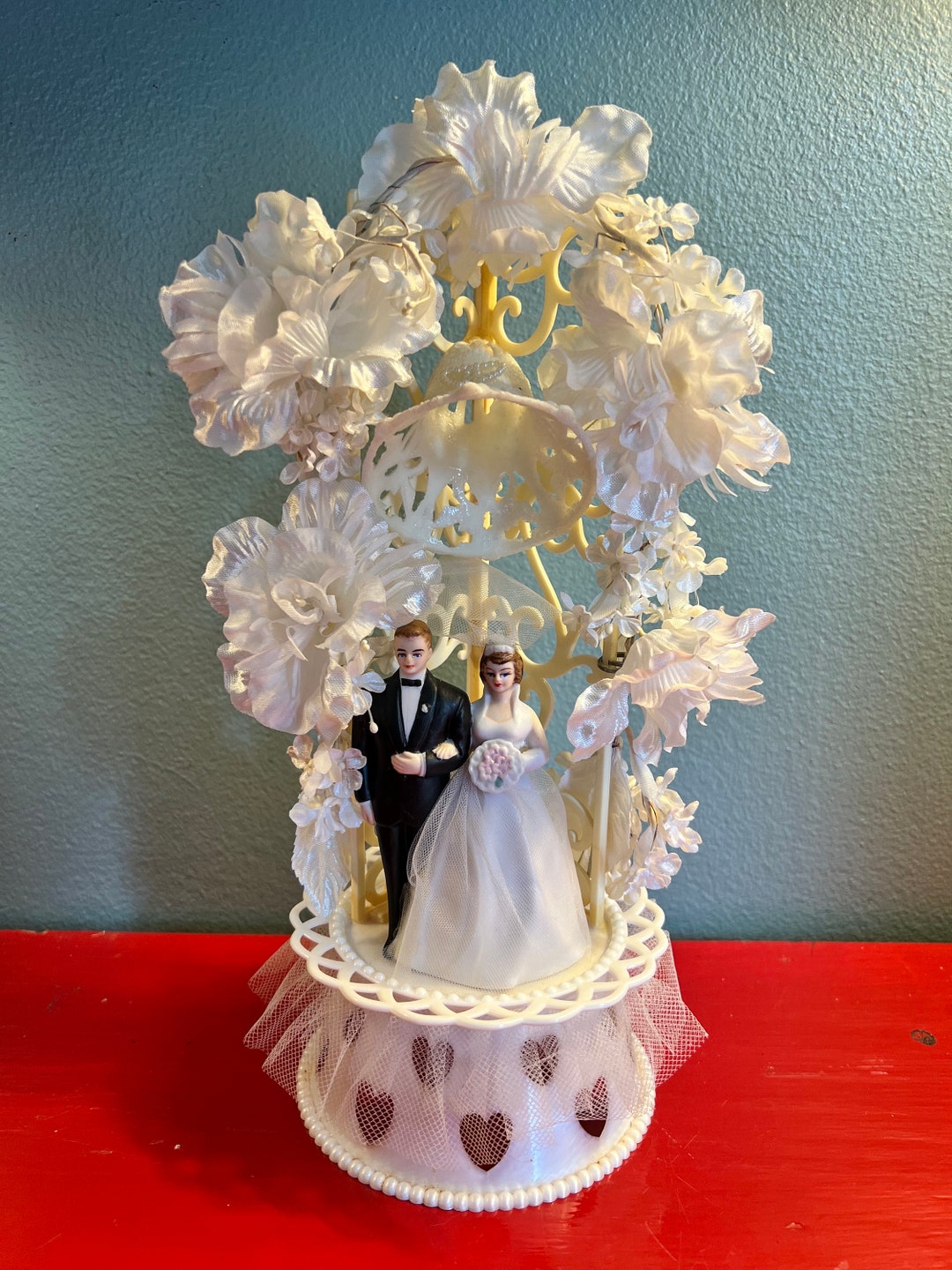 Vintage Wedding Cake Topper. Wedding Cake Topper. Vintage Weddings