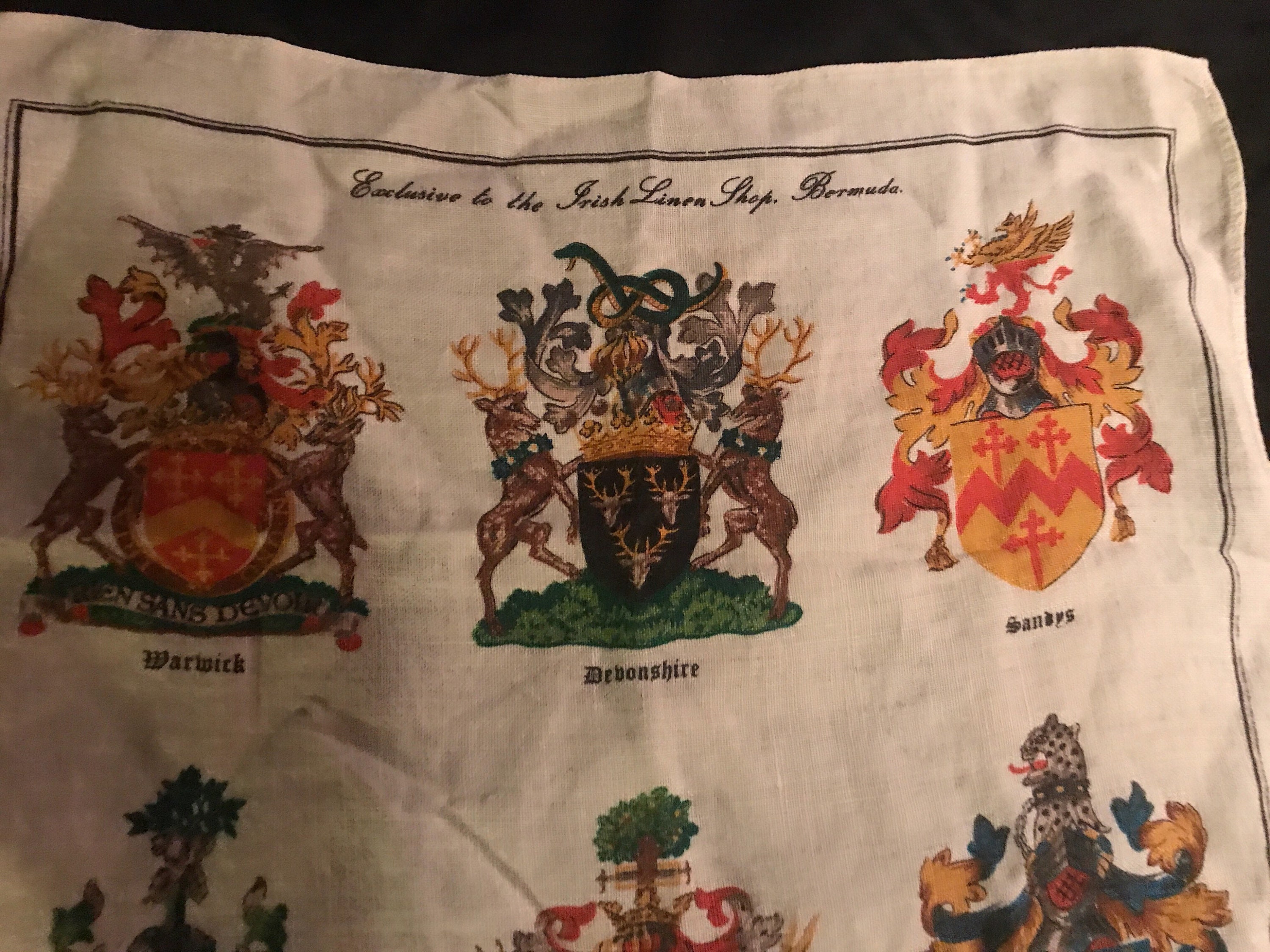 Vintage Irish Linen Tea Towel. Bermuda Irish Linen. Tea Towel. Elizabethan Bermuda Tea Towel.