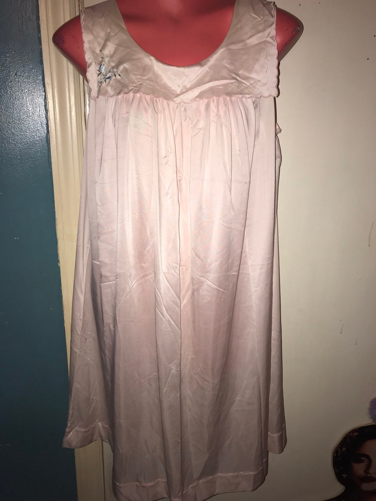 Vintage Baby Pink Nightgown. Pink Shadow Line Nightgown. Short Pink