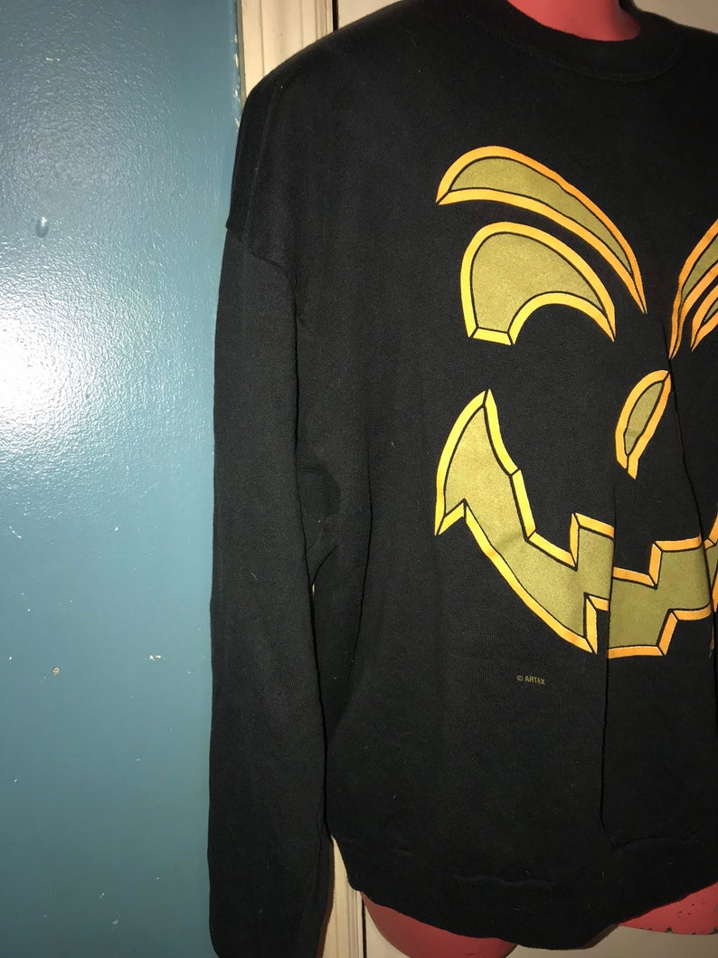 Vintage Ugly Halloween Sweatshirt. Ugly Halloween Scary Pumpkin Face Sweatshirt. Halloween Sweatshirt. Size XL image 3