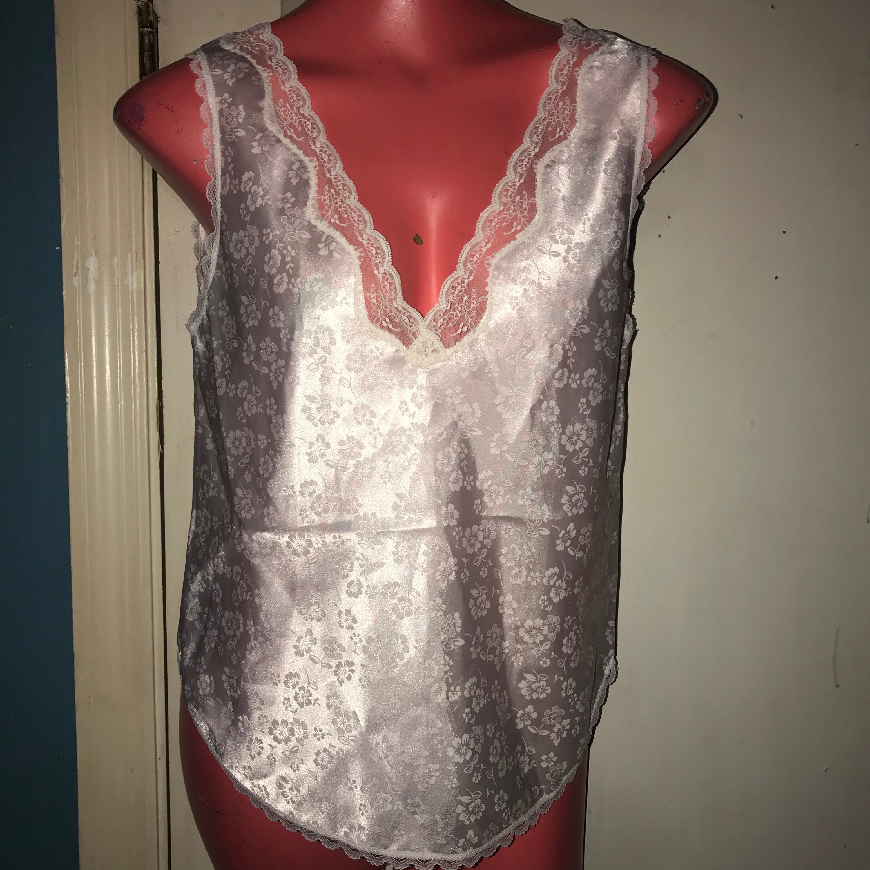 Vintage Christian Dior White Camisole. Dior Cami With Flowers and Lace. Gorgeous Christian Dior 