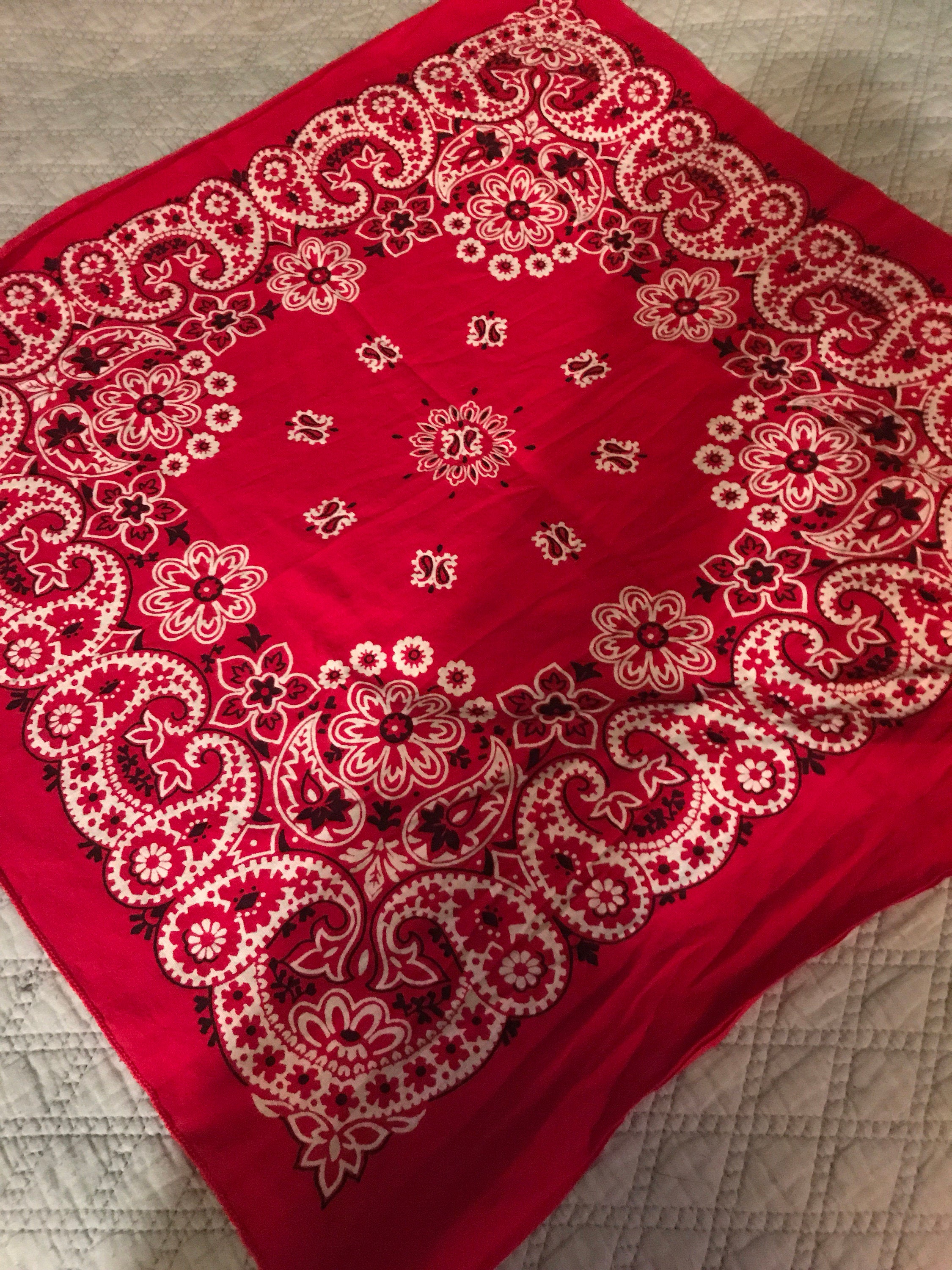 Vintage Bandana. Red Bandana. Vintage Fast Color Bandana. 80s Red