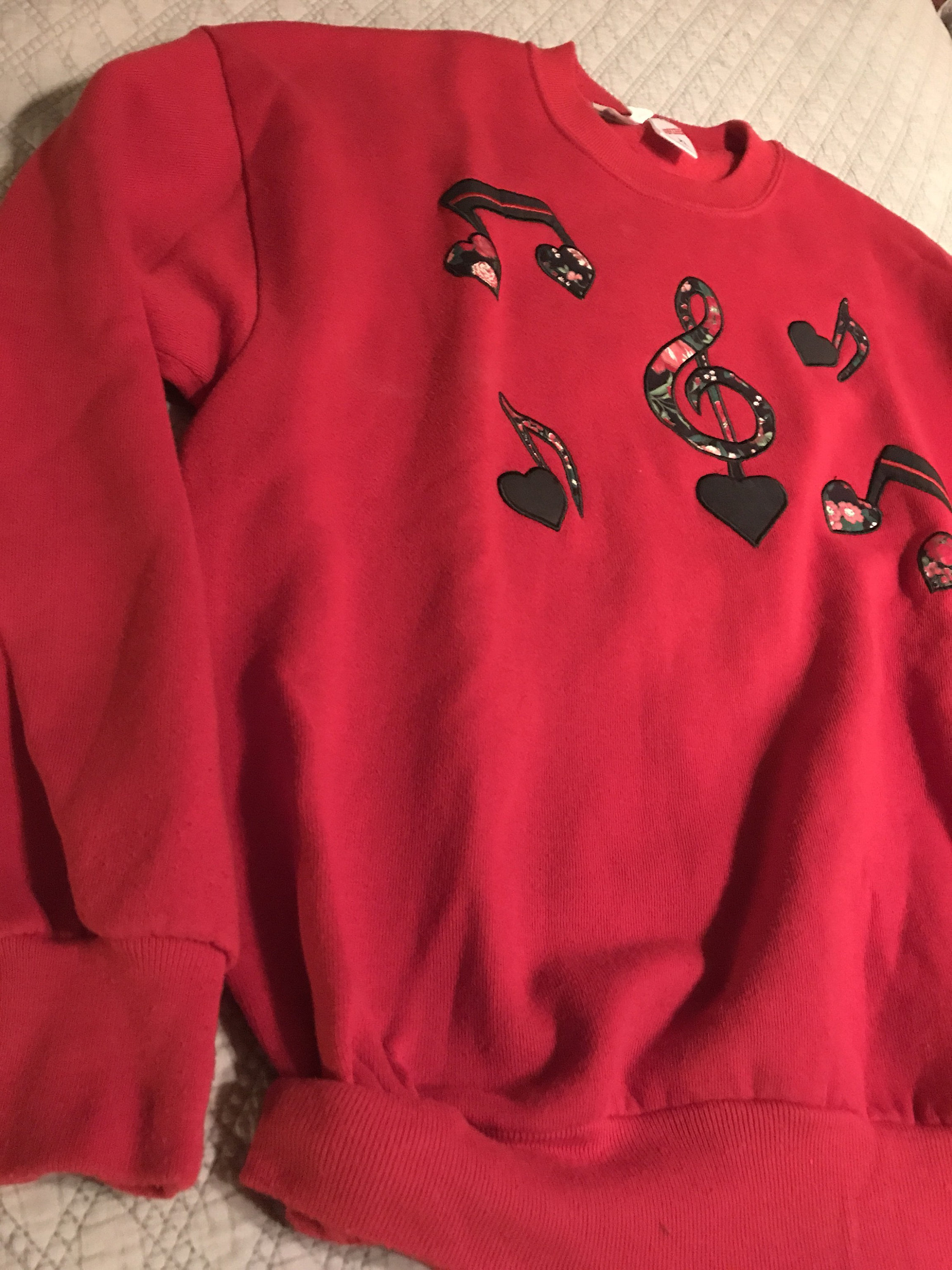 Vintage 80's Sweatshirt. Music Sweatshirt. Red Sweatshirt. Red Music