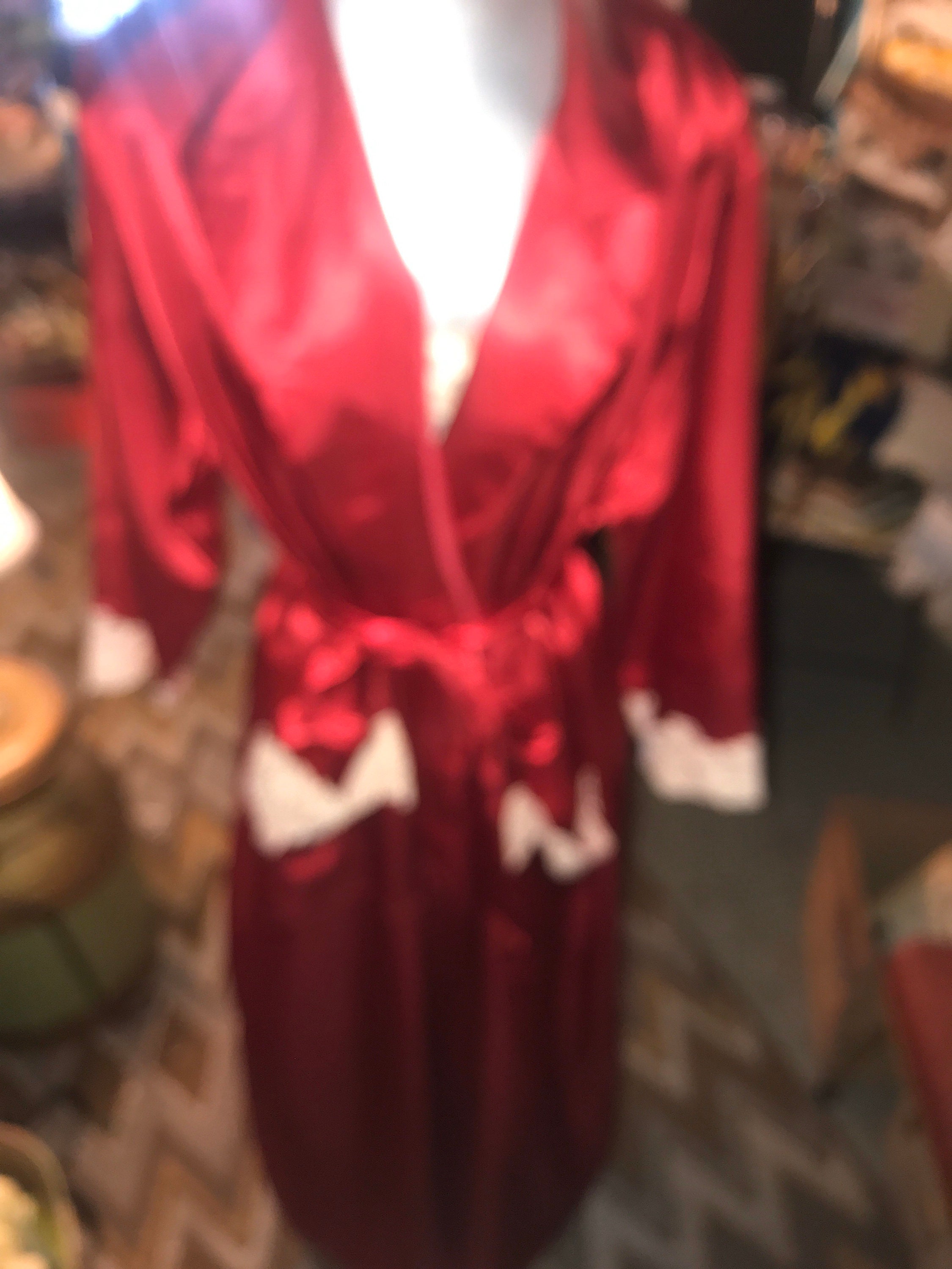 Vintage Red and Ivory Lace Nightgown and Robe. Gorgeous Red Nightgown ...