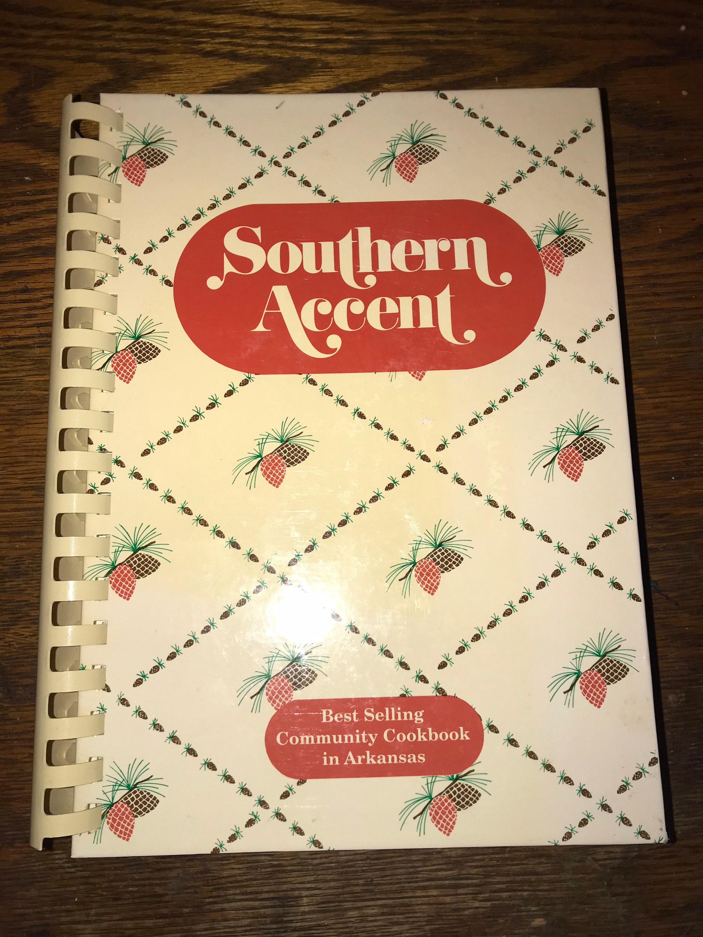 Vintage Southern Accent Cookbook. Arkansas Cookbook. Vintage Cookbook