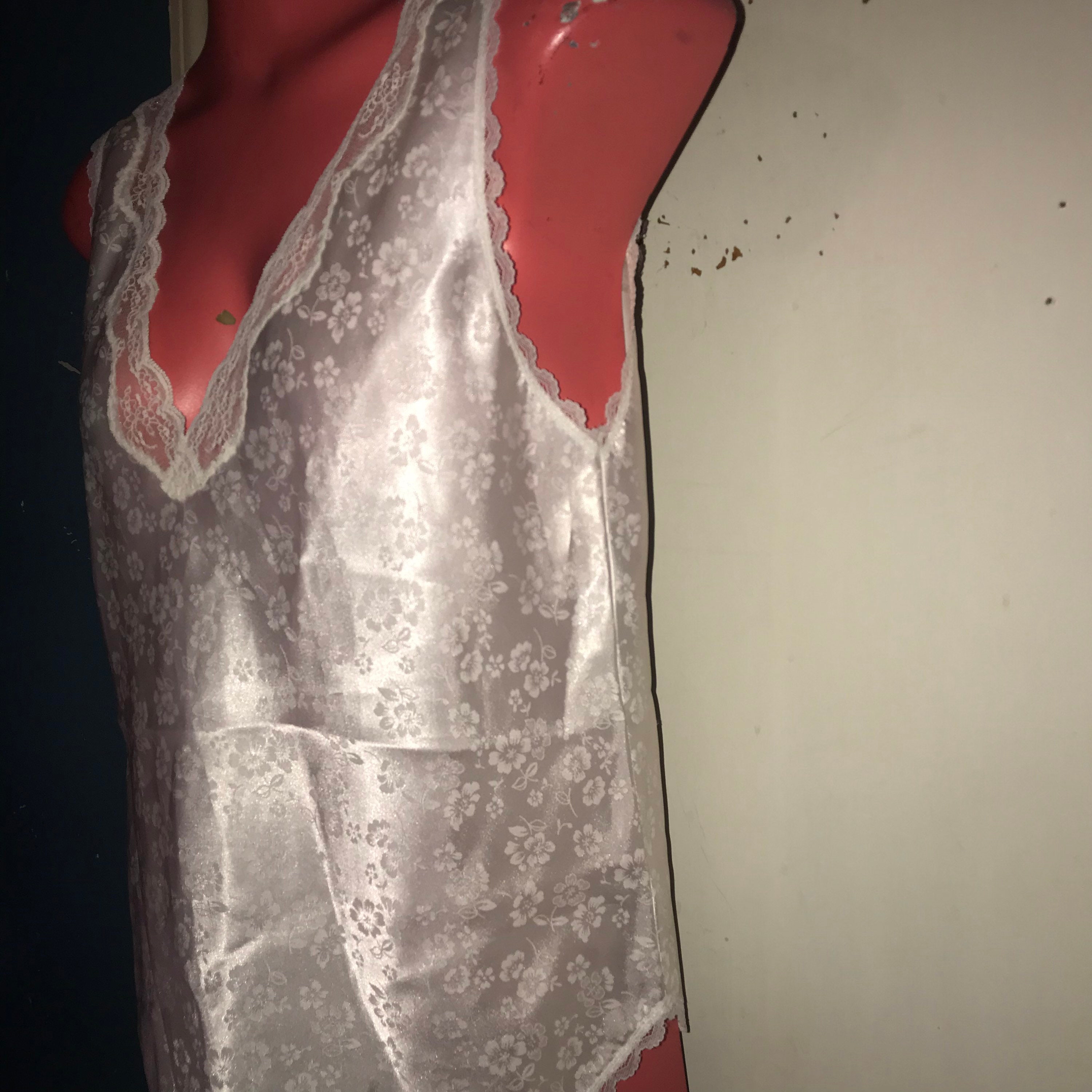 Vintage Christian Dior White Camisole. Dior Cami With Flowers and Lace. Gorgeous Christian Dior 