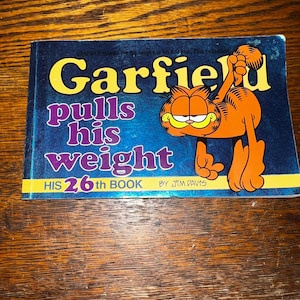 Vintage 1994 Garfield Comic Strip Book.  “Garfield Pulls His Weight” Book.