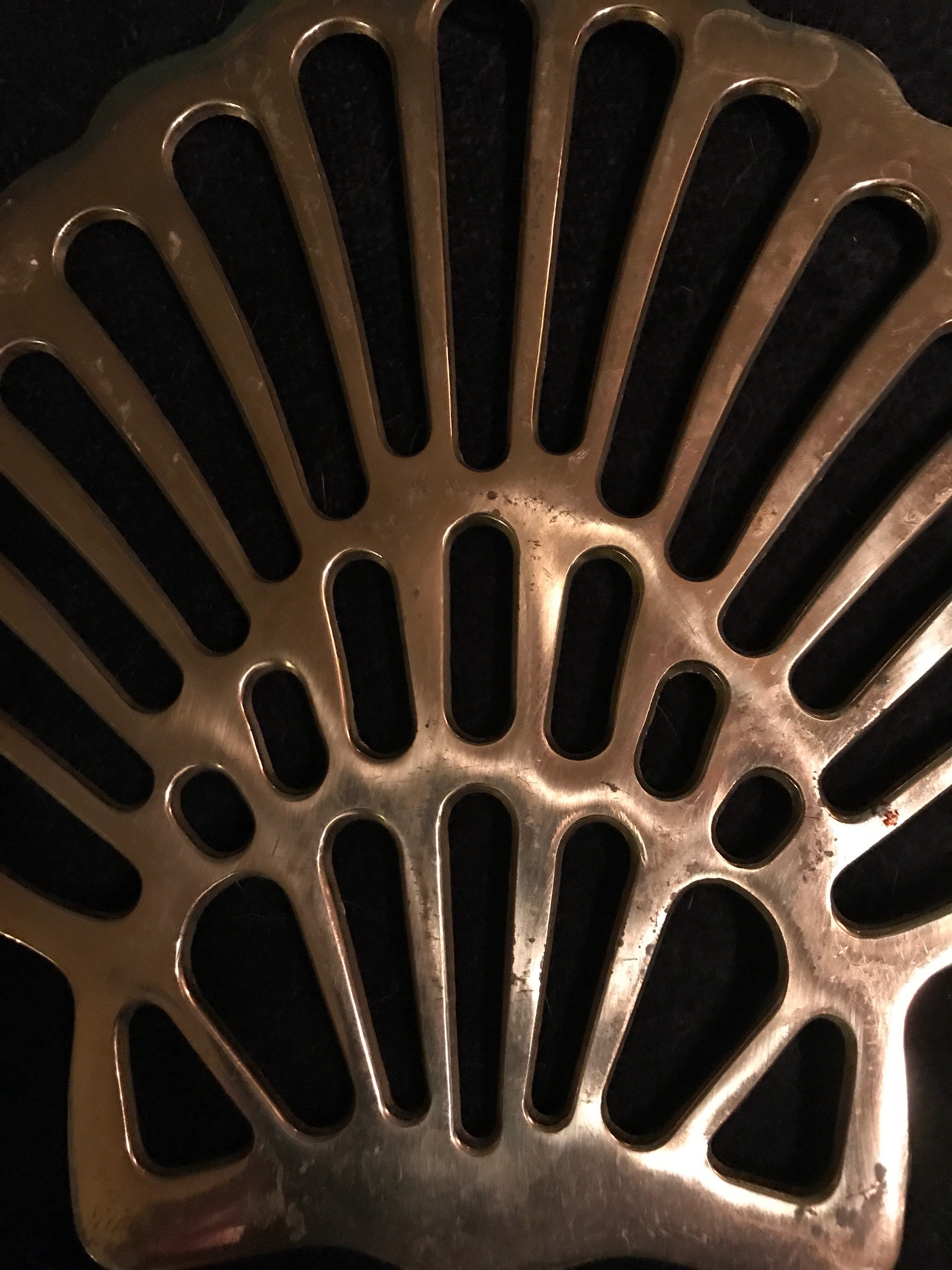 Vintage Brass Hot Plate. Shell Shaped Brass Trivet. Vintage Brass Shell