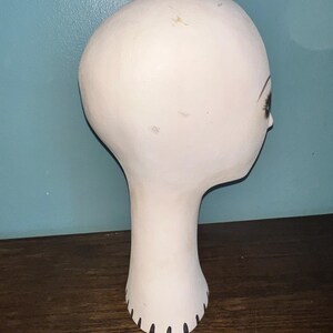 Vintage 1980’s Fiber Glass Lady Mannequin Head, Long Neck bild 7
