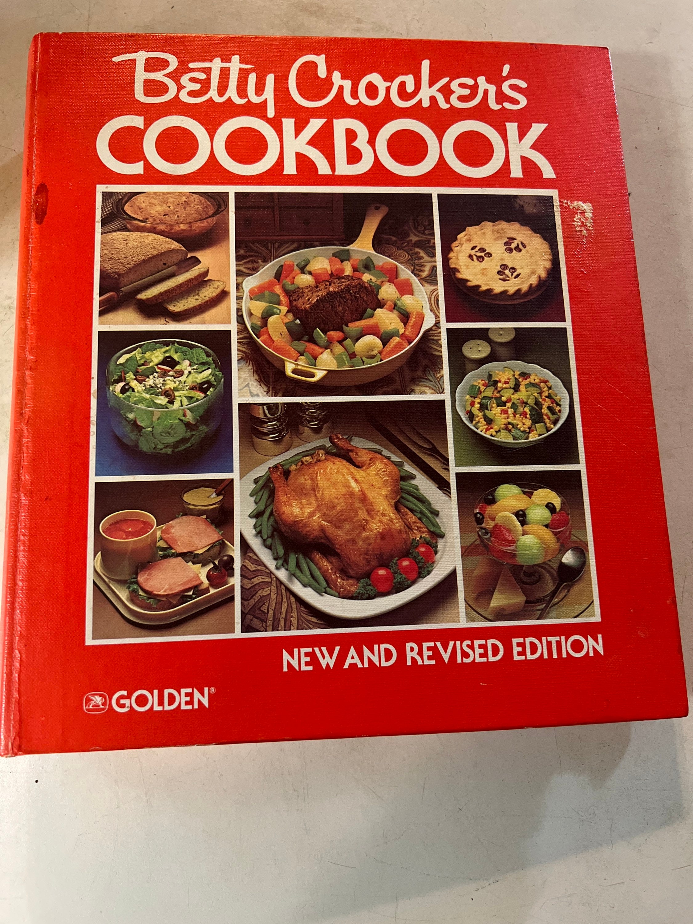 Vintage Betty Crocker 1980 Hard Back Binder Cookbook. Betty Crocker ...
