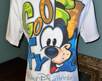 Vintage 90's Walt Disney World Goofy Tshirt, Size Small - Etsy
