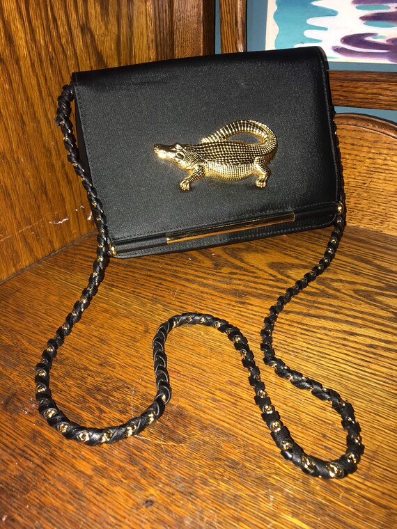 Vintage Black Purse With Gold Alligator Hardware.