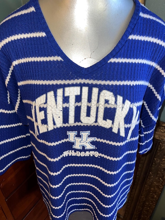 Vintage 1990’s Woman’s Kentucky, UK Wildcat Shirt, Size Small