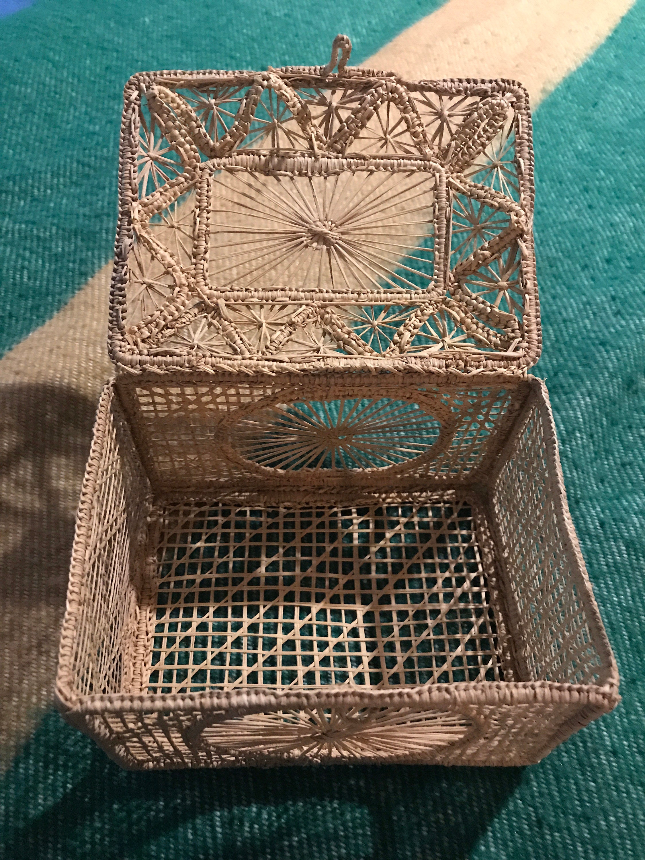 Vintage Small Woven Basket With Lid. Bohemian Woven Basket. Small Basket With Lid. Colorful