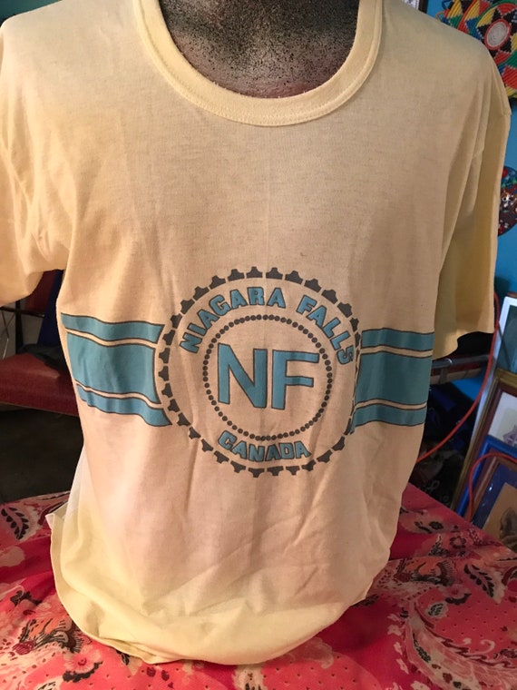 Vintage 1970's Niagara Falls Canada T-shirt. Niag… - image 2