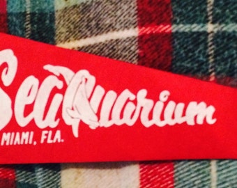 Vintage Pennant. Vintage Pennant. Florida Pennant. Seaquarium Pennant