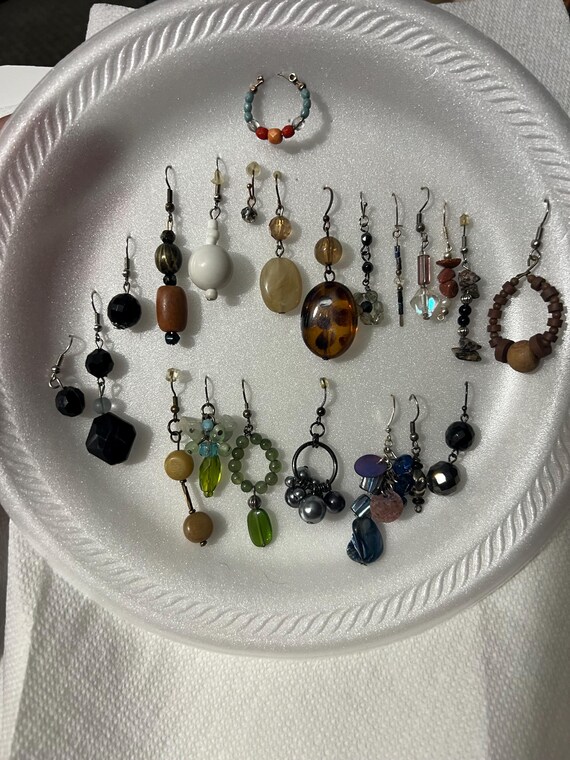LARGE LOT beaded dangle earring single craft bead… - image 1