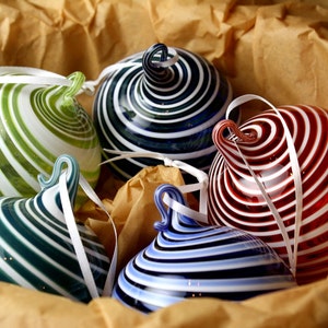 Red swirl blown glass ornament image 3