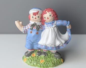 Raggedy Ann and Raggedy Andy Teapot Collectable