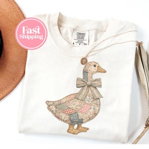 Faux Patchwork Grandmacore Goose T-Shirt – Easter graphic tee, floral retro coquette duck shirt, cottagecore gingham spring tee G321_1 image 5