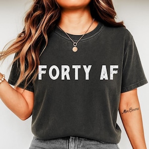 Camiseta de 40 cumpleaños / Camiseta de 40 cumpleaños / Camiseta de 40 cumpleaños / Regalo de 40 cumpleaños / Camiseta divertida de cumpleaños / Camiseta de fiesta de cumpleaños C524 cuarenta
