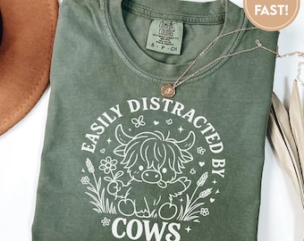 Maglietta "Facilmente distratto dalle mucche", Colori comodi, Maglietta per amanti delle mucche, Maglietta per mucca divertente, Magliette per amanti della fattoria, Maglietta con animali da fattoria, Maglietta umoristica G038