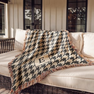 Geweven deken met monogram - Glen Plaid gepersonaliseerde naamworp, huwelijkscadeau voor koppels, familie housewarming decor W044
