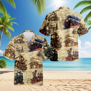 Puede incluir: Una camisa de manga corta con un diseño de tren vintage. La camisa muestra ilustraciones de locomotoras de vapor sobre un fondo beige que recuerda al papel envejecido. El diseño incluye trenes con detalles en rojo, negro y dorado.