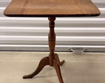 ANTIQUE Castlewood tilt-top Mahogany wood table as is
