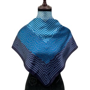 Vintage Seidenschal Klassischer Abstrakter Schal Krawatten Accessoires Retro Schal Quadratischer Schal Unisex Foulard Wrap Seide Babuschka Top Wickelschal