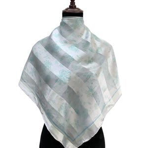 Vintage Flower Silk Scarf Neckwear Classic Scarf Japanese Shawl Silk Square Scarf Neckcloth Scarf Foulard Wrap Silk Scarf Top