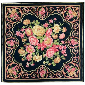 Vintage Thai Silk Scarf Classic Flower Scarves Neckwear Accessories Flowers Shawl Square Scarf Wrap Body Scarf Women Foulards Wrap Top