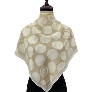 Vintage Pierre Cardin Seidenschal Polka dot Schals Halsbekleidung Wrap Body Schal Pierre Cardin Schal Quadratischer Schal Vintage Foulards Top Schal