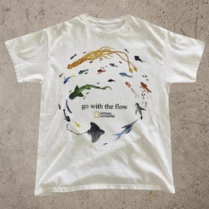 Marina djur "Go With The Flow" T-shirt, havströja, djurtröja, presenttröja, unisex vintagegrafiktröjor gotisk grunge Y2k